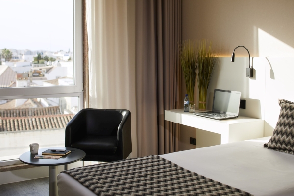 Hotel Faro & Beach Club